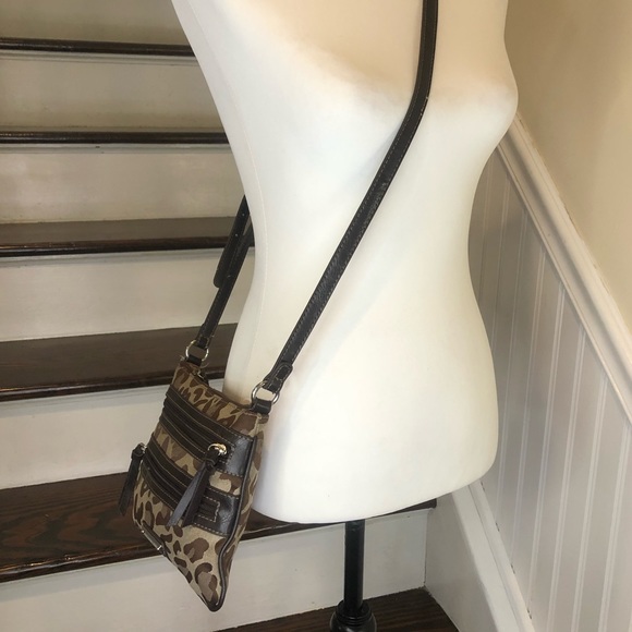 NINE WEST Leopard Camo Crossbody Shoulder Bag Exterior Pockets Top Zipper Close - Picture 7 of 14